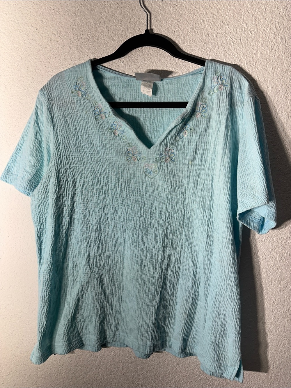 Vintage Y2K Blair Light Blue Crinkle Textured Embroidered V-Neck Top Size Large